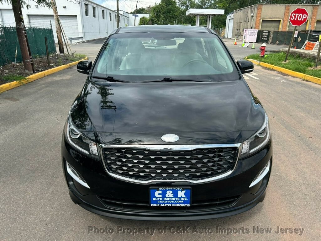 Used 2019 Kia Sedona L FWD image 4