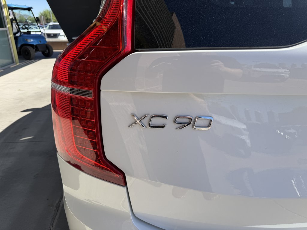 Used 2024 Volvo XC90 B6 Plus w/ Protection Package AWD/4WD image 14