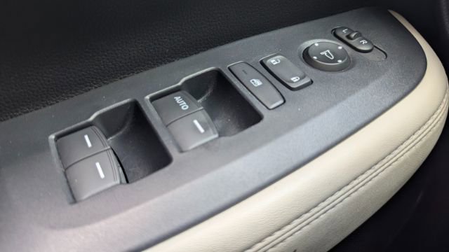 Used 2024 Honda HR-V LX image 30
