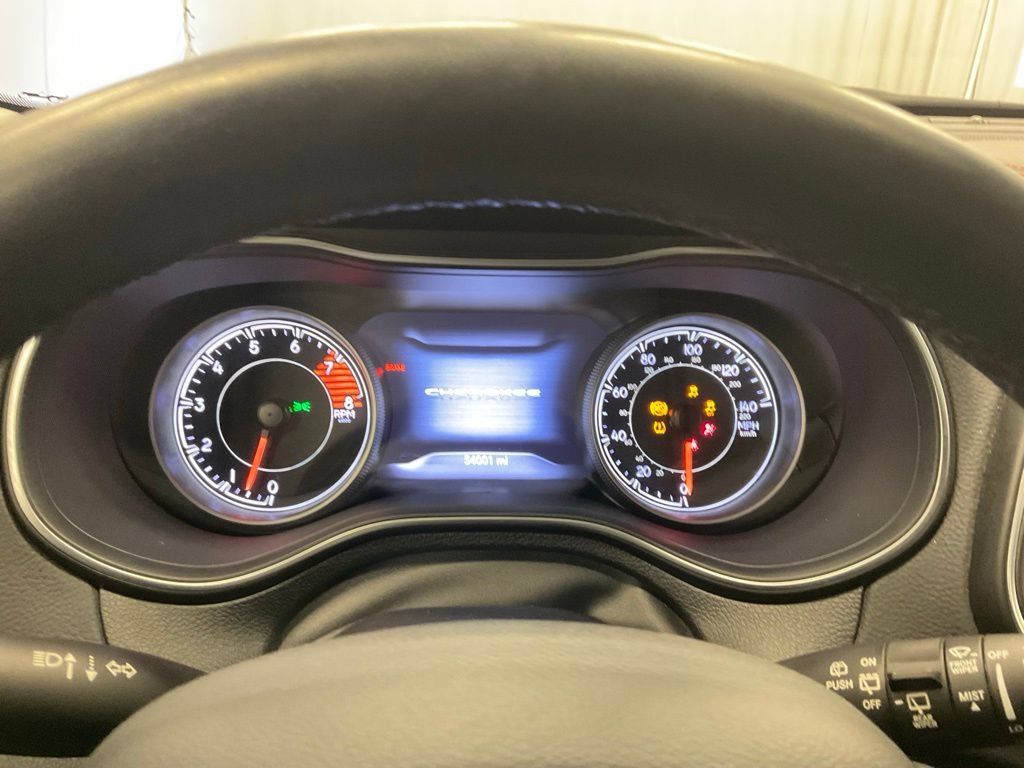 Used 2020 Jeep Cherokee Trailhawk w/ Cold Weather Group AWD/4WD image 13