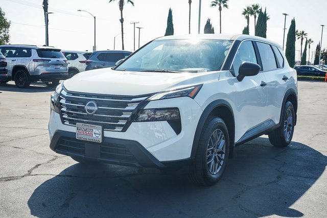 New 2026 Nissan Rogue S image 2