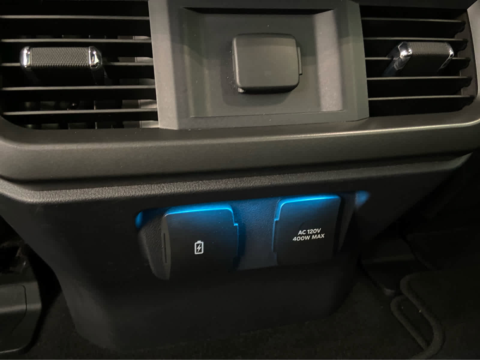 Used 2024 Ford F150 XLT w/ Equipment Group 303A High image 19