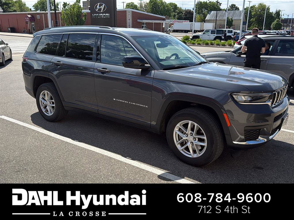 Used 2022 Jeep Grand Cherokee L Laredo w/ Luxury Tech Group I AWD/4WD video 1