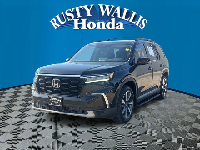 Certified 2024 Honda Pilot Touring image 4