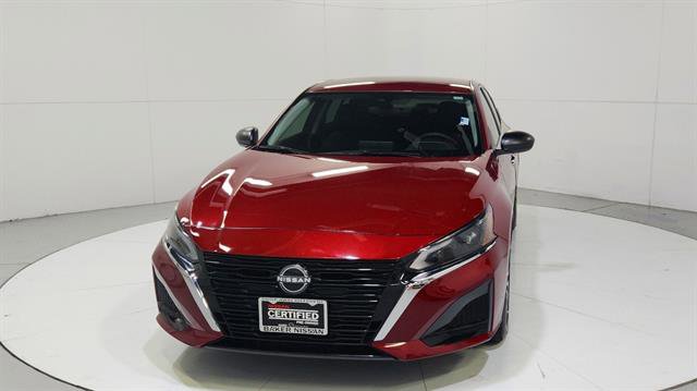 Certified 2024 Nissan Altima 2.5 SV FWD image 2