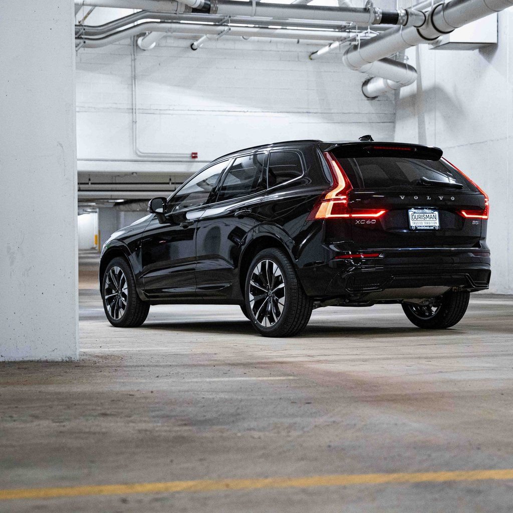 New 2026 Volvo XC60 B5 Plus w/ Protection Package Premier AWD/4WD image 5