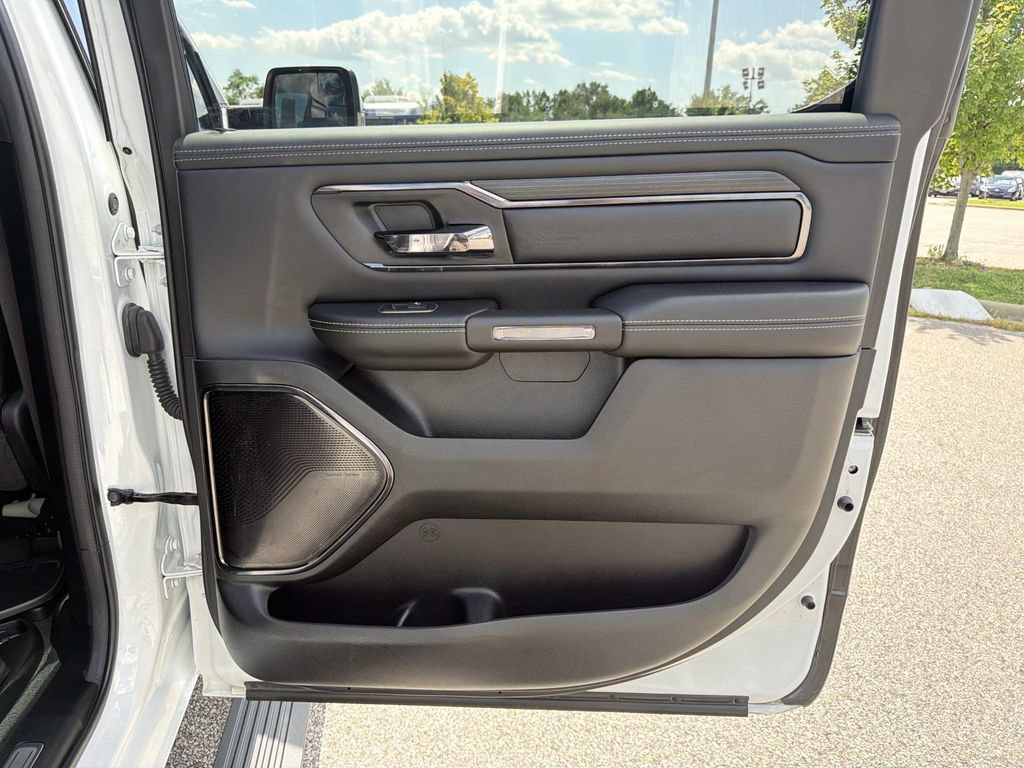 Used 2023 RAM 1500 Limited AWD/4WD image 26