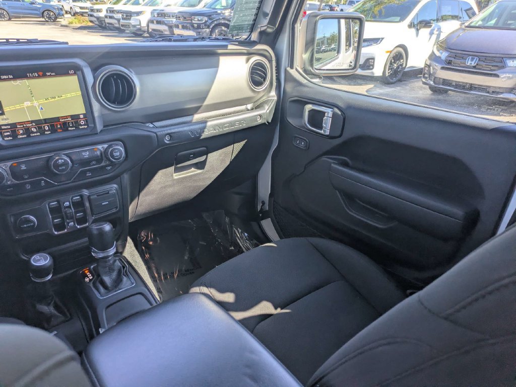 Used 2023 Jeep Wrangler Unlimited Sport AWD/4WD image 15