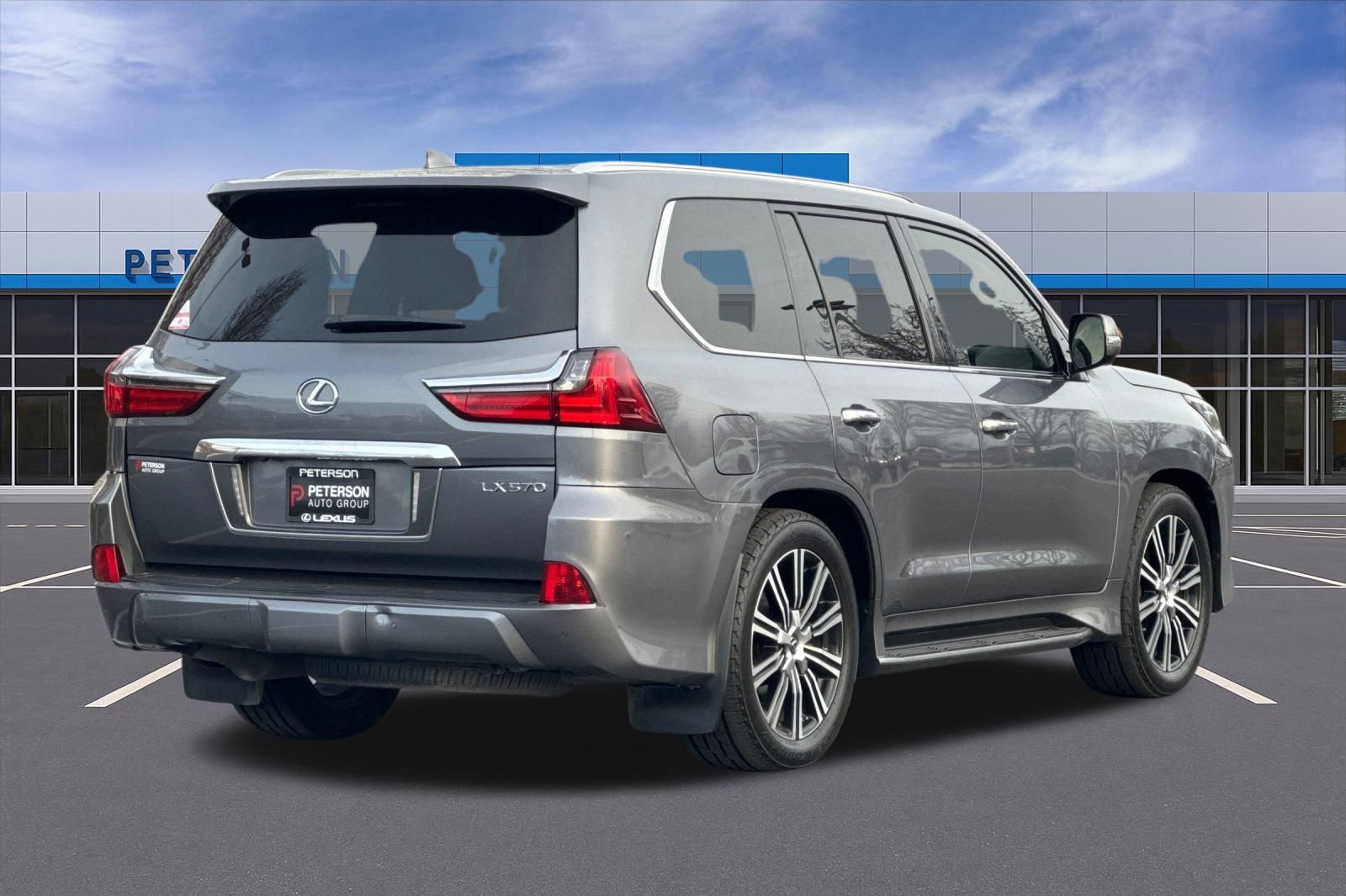 Used 2019 Lexus LX 570 4WD w/ Luxury Package image 4