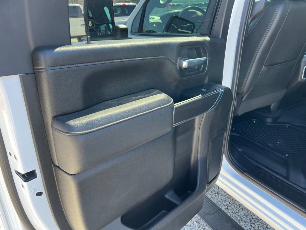 Used 2022 GMC Sierra 2500 AT4 image 16