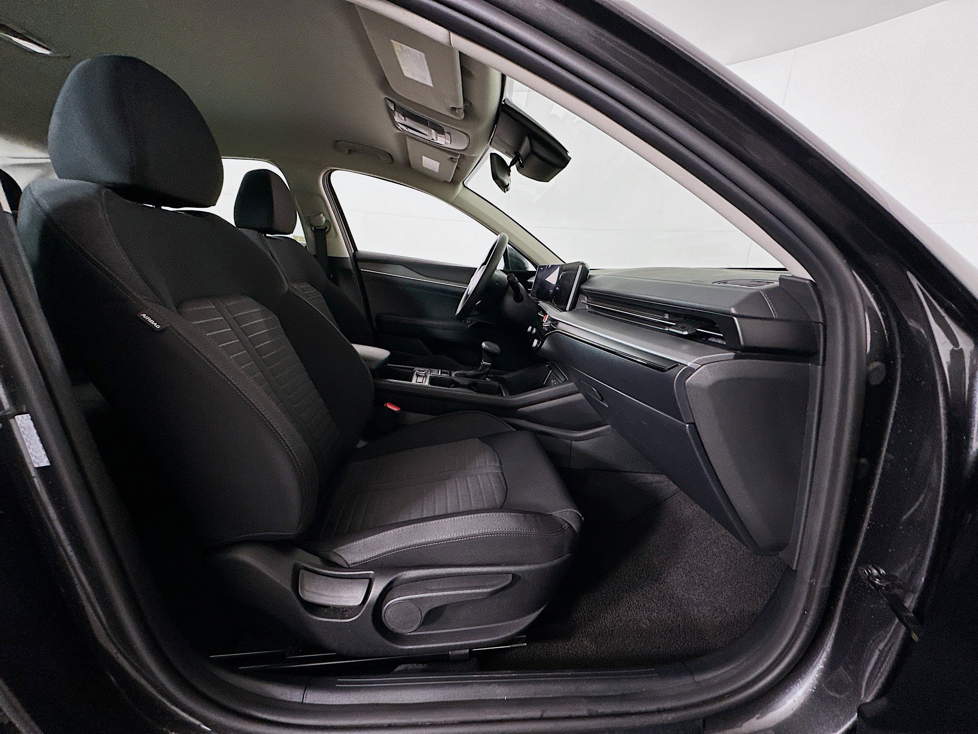 Used 2025 Kia K5 LXS image 29