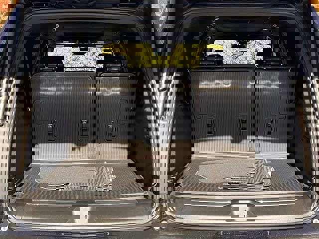 Certified 2026 Cadillac Escalade ESV Sport w/ LPO, ONYX Package image 28