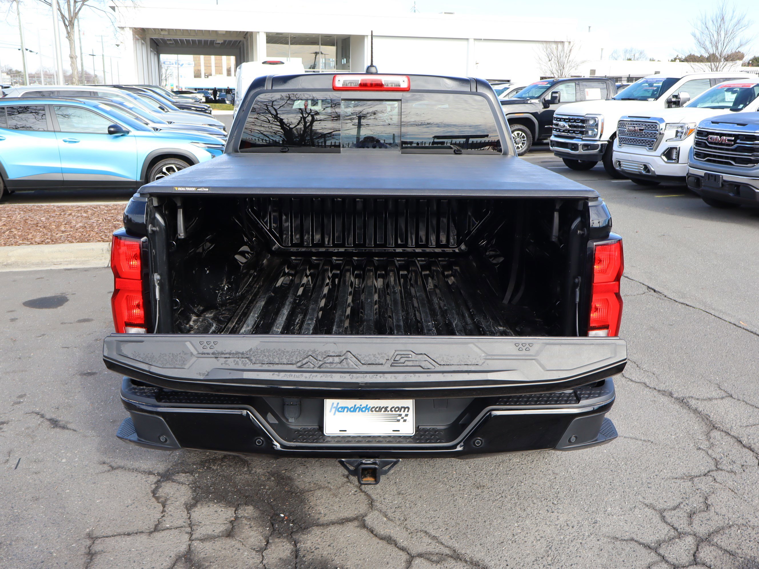 Certified 2025 Chevrolet Colorado Z71 w/ Midnight Edition image 13