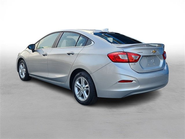 Used 2018 Chevrolet Cruze LT w/ Convenience Package image 4