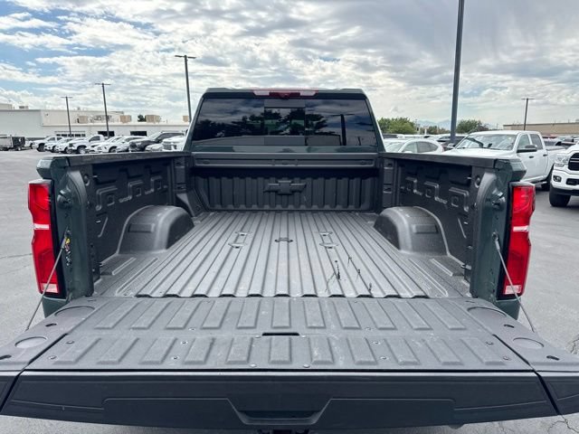 Used 2026 Chevrolet Silverado 2500 ZR2 w/ LPO, Dark Essentials Package AWD/4WD image 13
