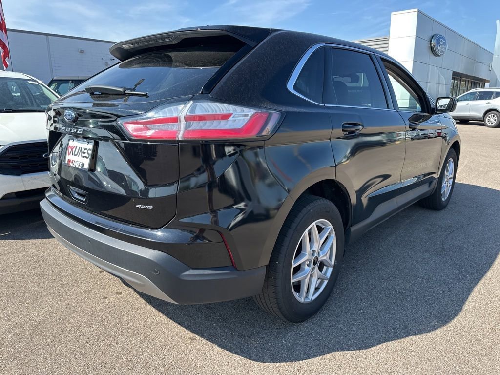 Used 2024 Ford Edge SEL image 8
