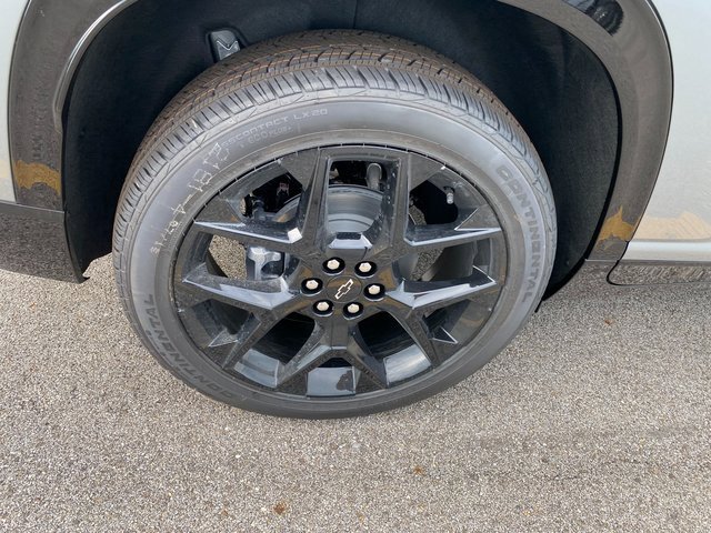 New 2026 Chevrolet Traverse RS w/ LPO, Floor Liner Package image 12