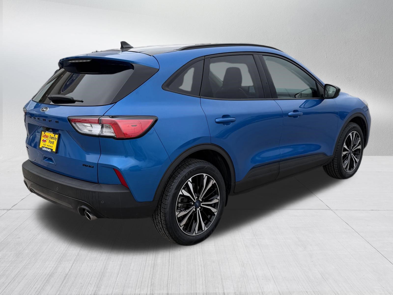 Certified 2021 Ford Escape SEL w/ SEL Stealth AWD Package image 7