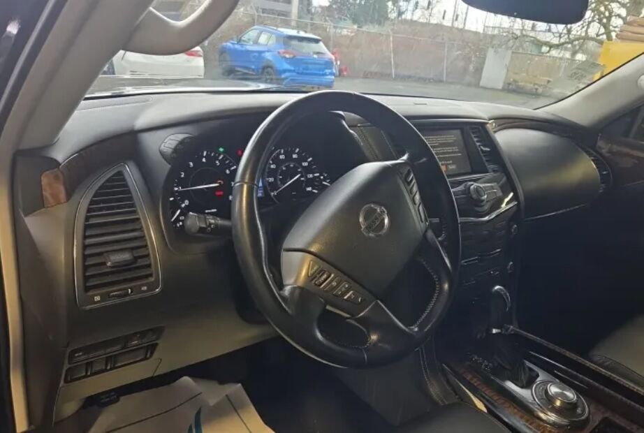 Used 2020 Nissan Armada SL w/ Premium Package image 5