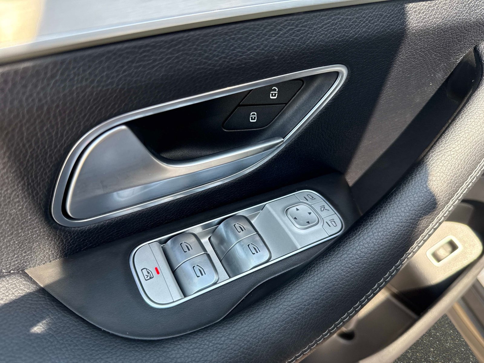 Certified 2024 Mercedes-Benz GLS 450 4MATIC image 18