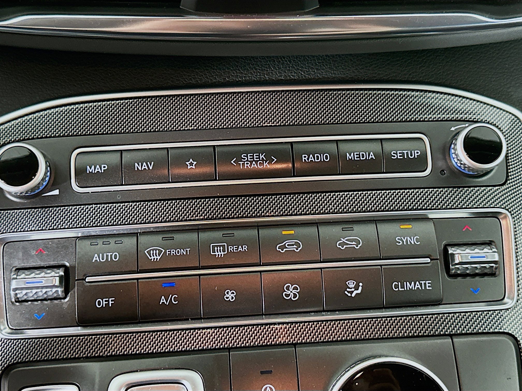 Used 2023 Hyundai Santa Fe SEL image 36