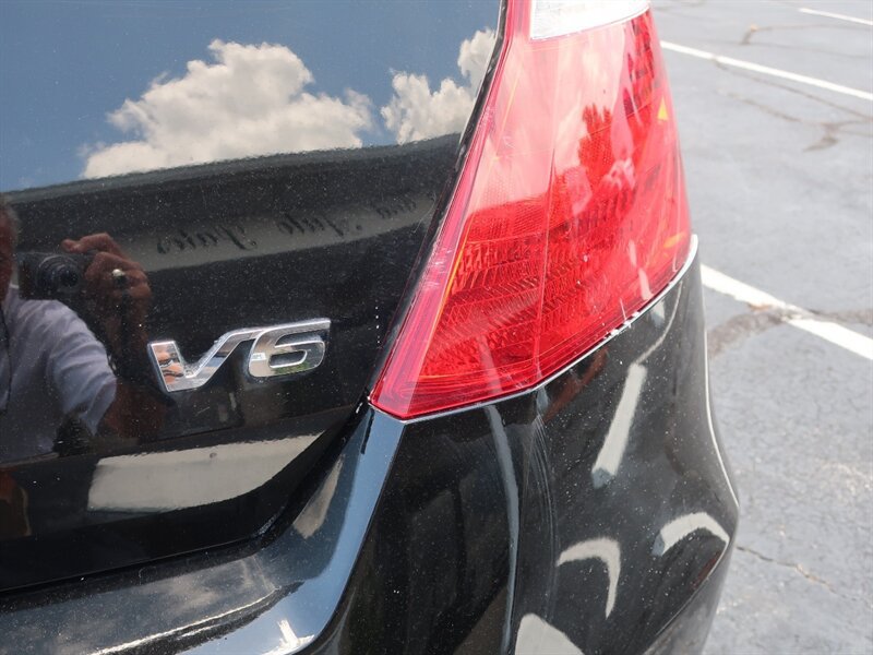 Used 2010 Honda Accord EX-L image 8