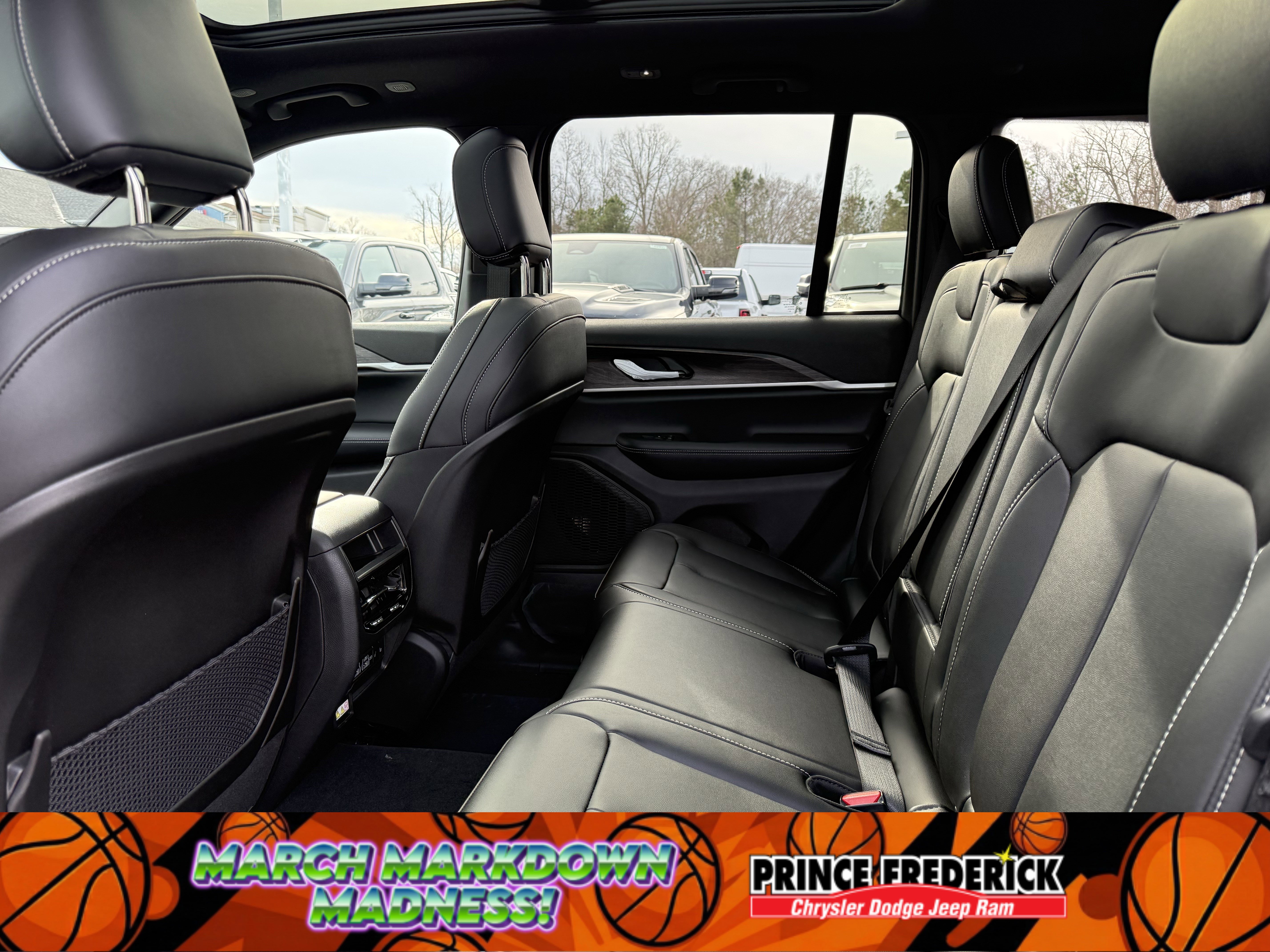 New 2025 Jeep Grand Cherokee Limited image 13