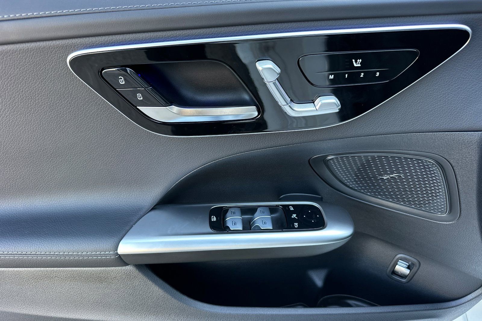 New 2025 Mercedes-Benz C 300 4MATIC Sedan image 21