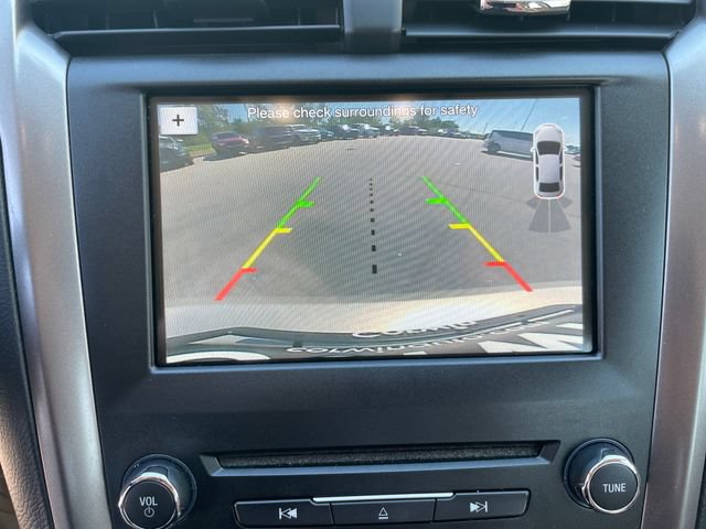 Used 2017 Ford Fusion SE w/ Fusion SE Technology Package FWD image 21