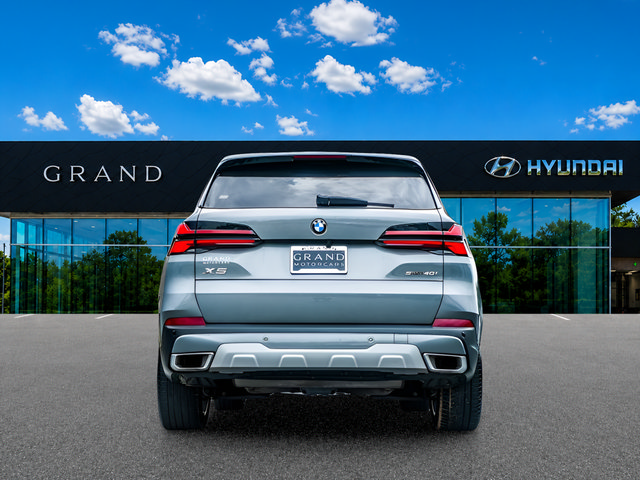 Used 2024 BMW X5 sDrive40i w/ Premium Package RWD image 5