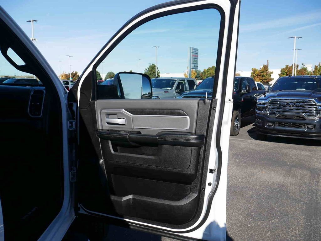 Certified 2022 RAM 2500 Big Horn image 27