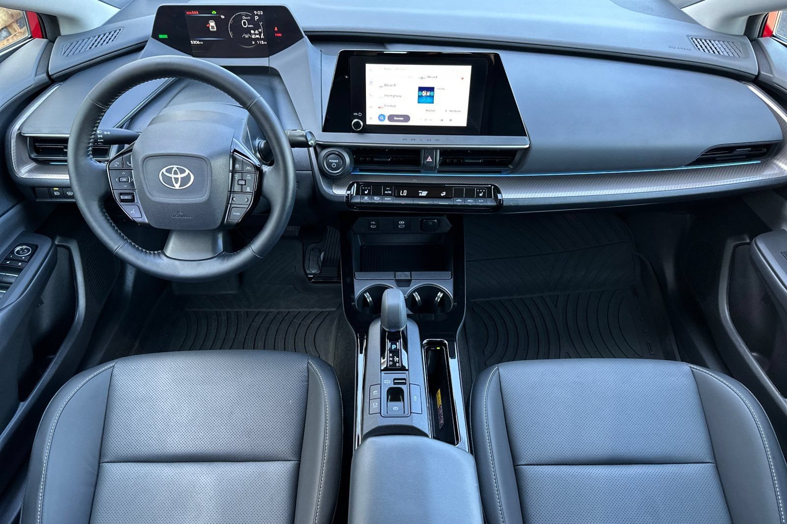Certified 2024 Toyota Prius XLE FWD image 5