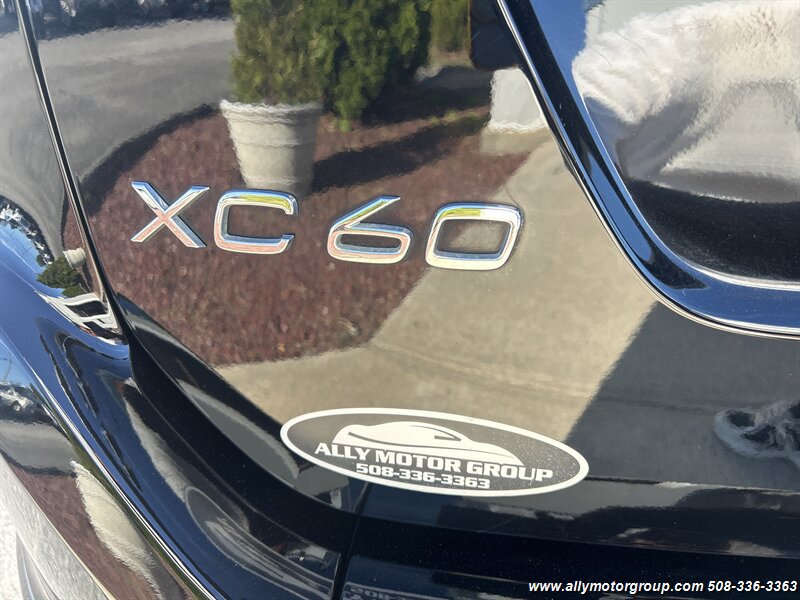 Used 2015 Volvo XC60 T6 AWD/4WD image 25