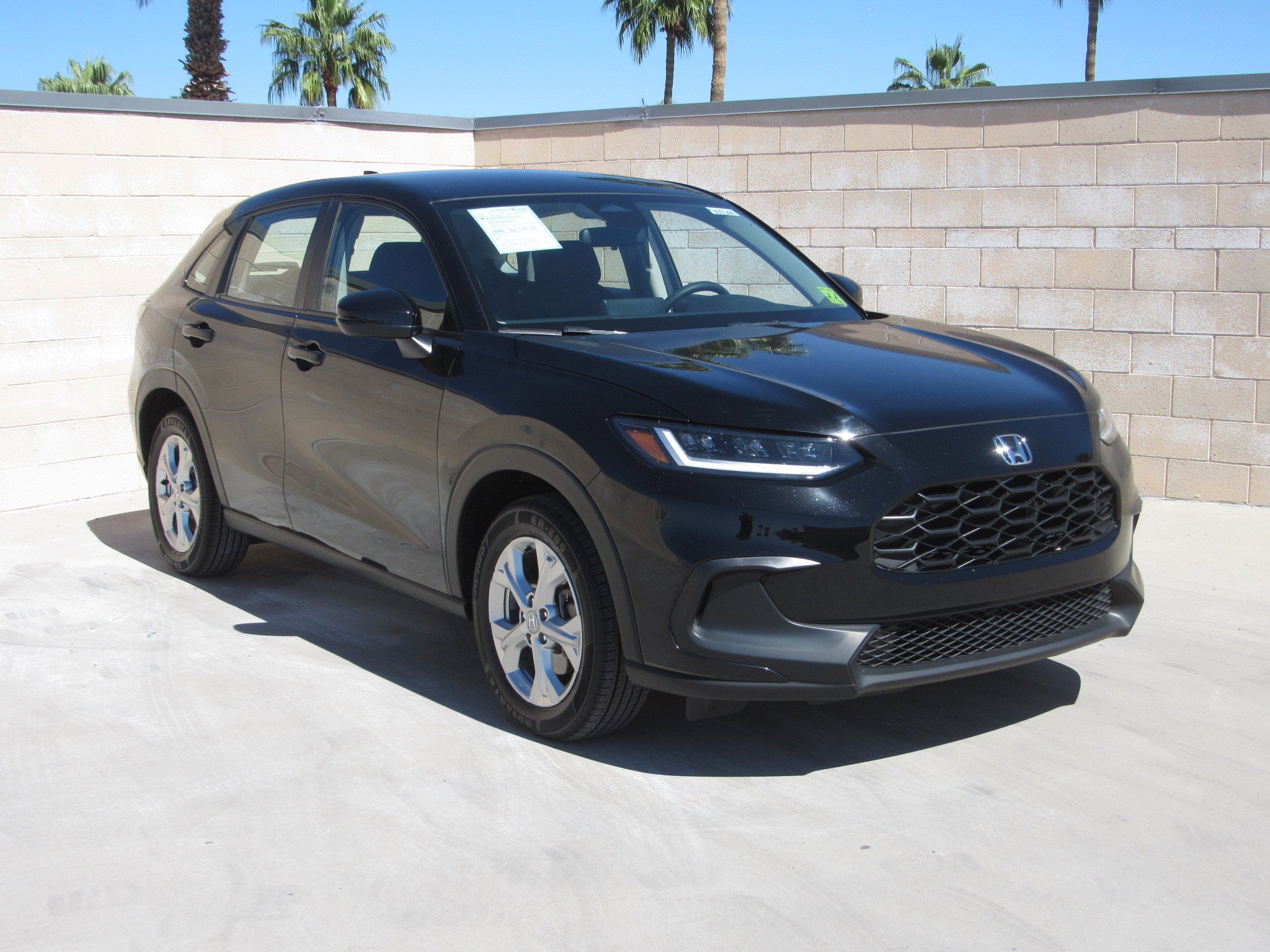 Certified 2024 Honda HR-V LX image 2