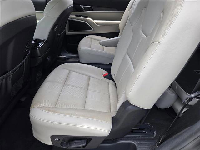 Used 2021 Kia Telluride EX w/ EX Premium Package image 16