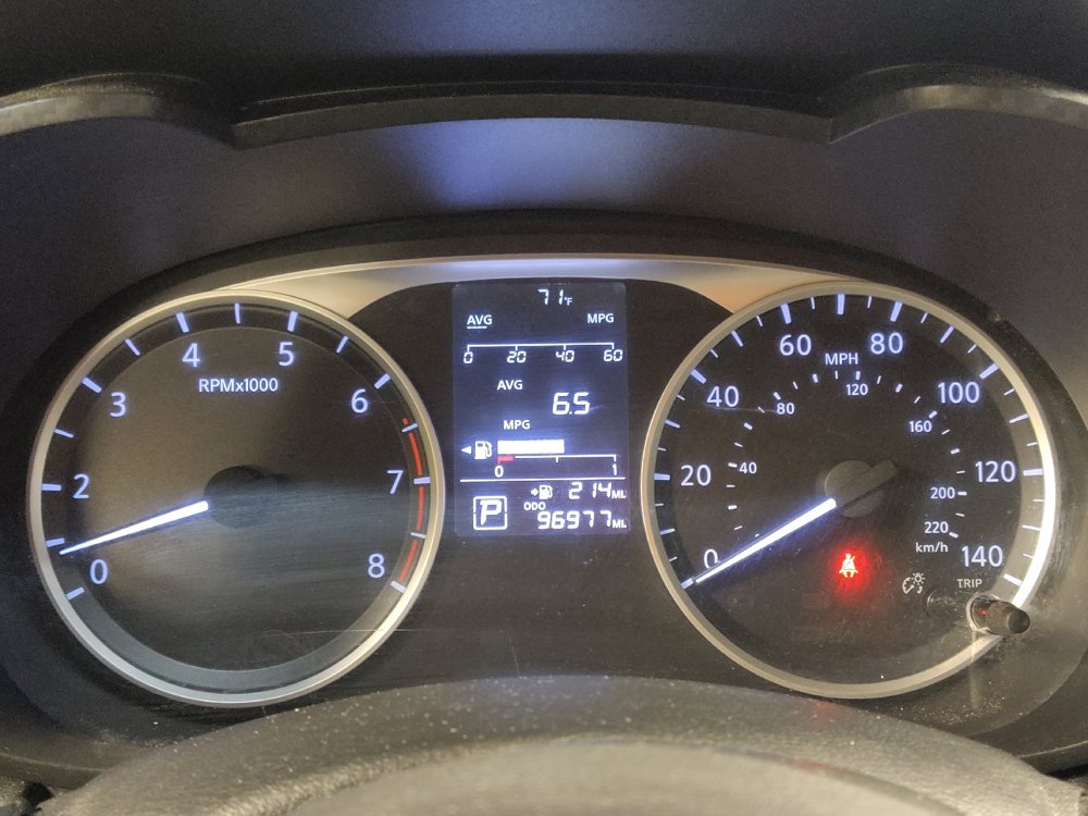 Used 2021 Nissan Versa S FWD image 23