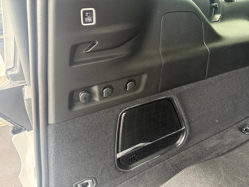 New 2026 Jeep Grand Wagoneer L Summit AWD/4WD image 11