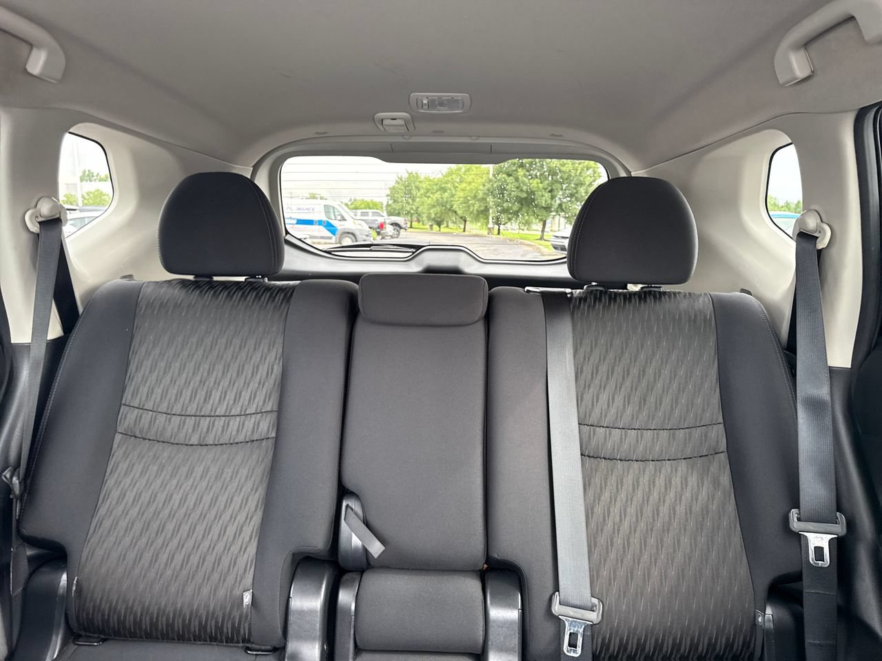 Used 2020 Nissan Rogue S AWD/4WD image 24