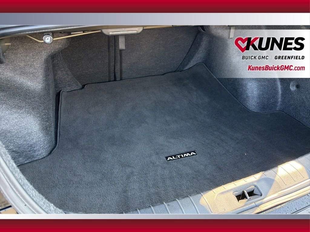 Used 2024 Nissan Altima 2.5 SV FWD image 36
