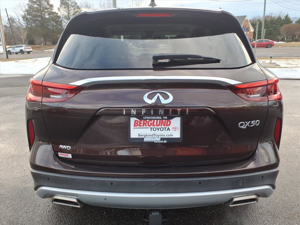 Used 2020 INFINITI QX50 Luxe w/ Navigation Package image 12
