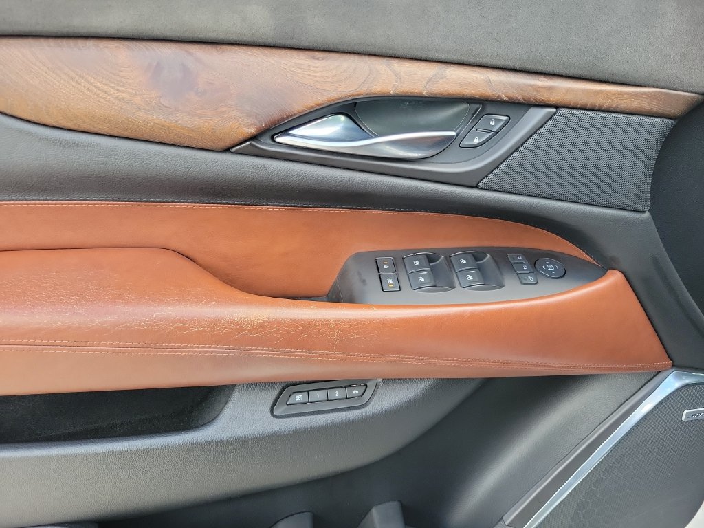 Used 2016 Cadillac Escalade Premium RWD image 15