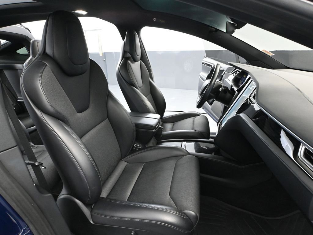 Used 2018 Tesla Model X 100D image 46