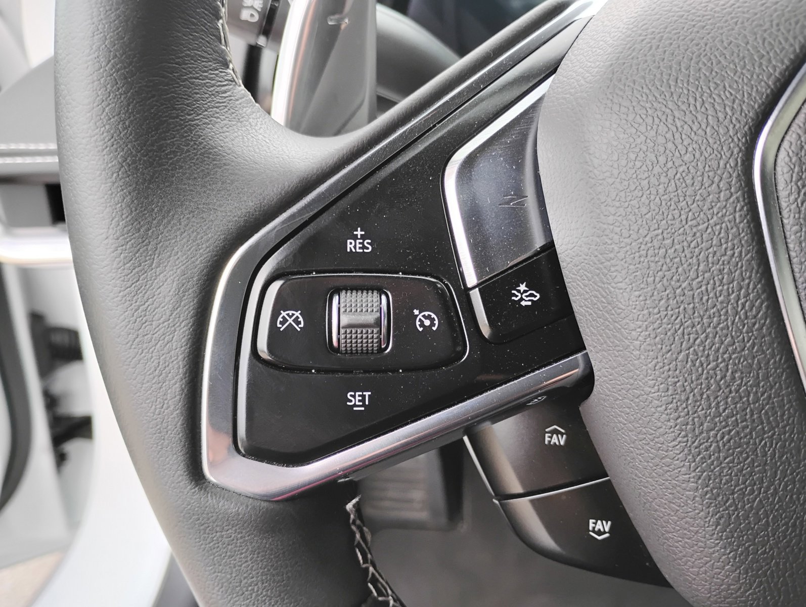 Used 2024 Chevrolet Corvette Z06 w/ Battery Protection Package image 5