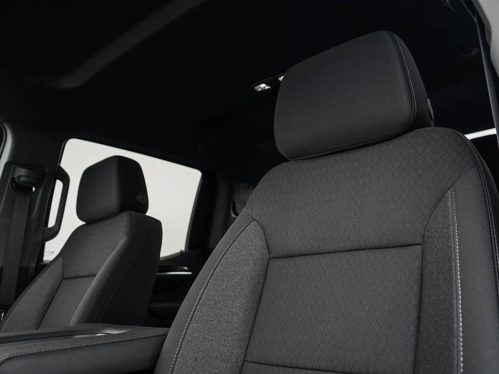 New 2026 GMC Sierra 1500 SLE image 18