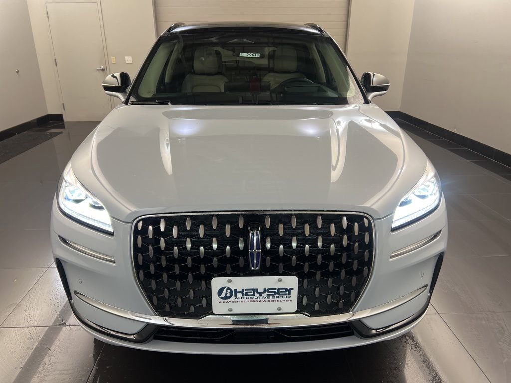 Used 2025 Lincoln Corsair Grand Touring w/ Equipment Group 302A image 2