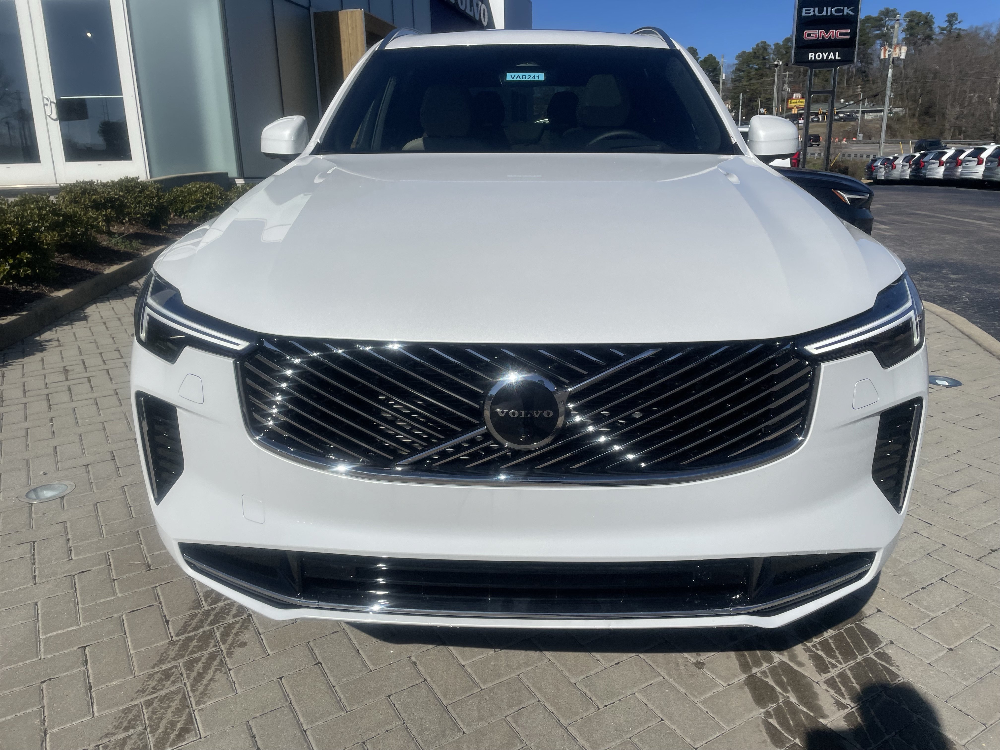 New 2026 Volvo XC90 B6 Ultra AWD/4WD image 2