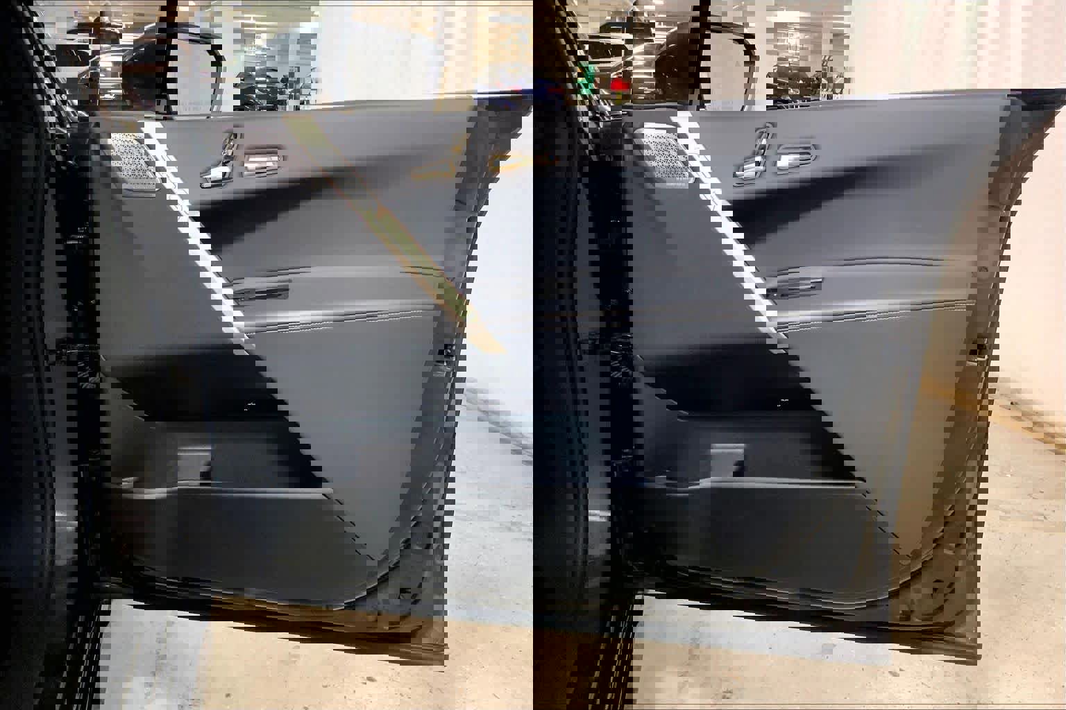 Used 2023 BMW iX M60 image 23