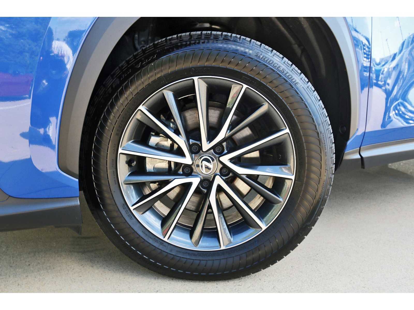 Used 2025 Lexus NX 350 AWD image 30