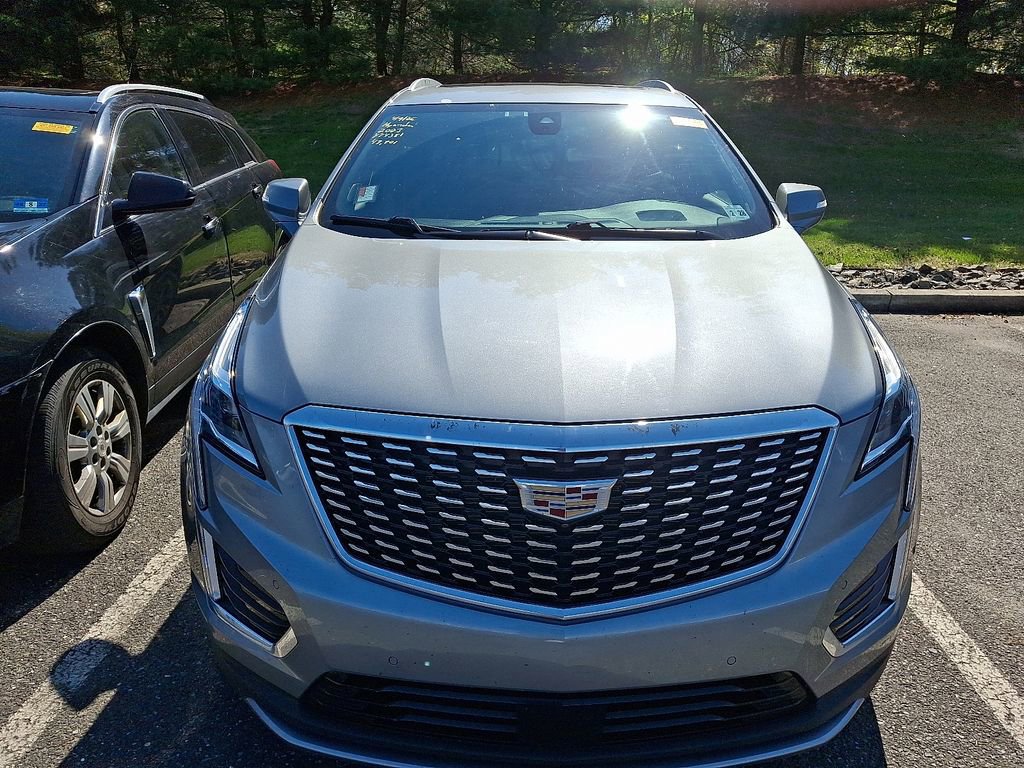 Used 2023 Cadillac XT5 Premium Luxury w/ Technology Package image 2