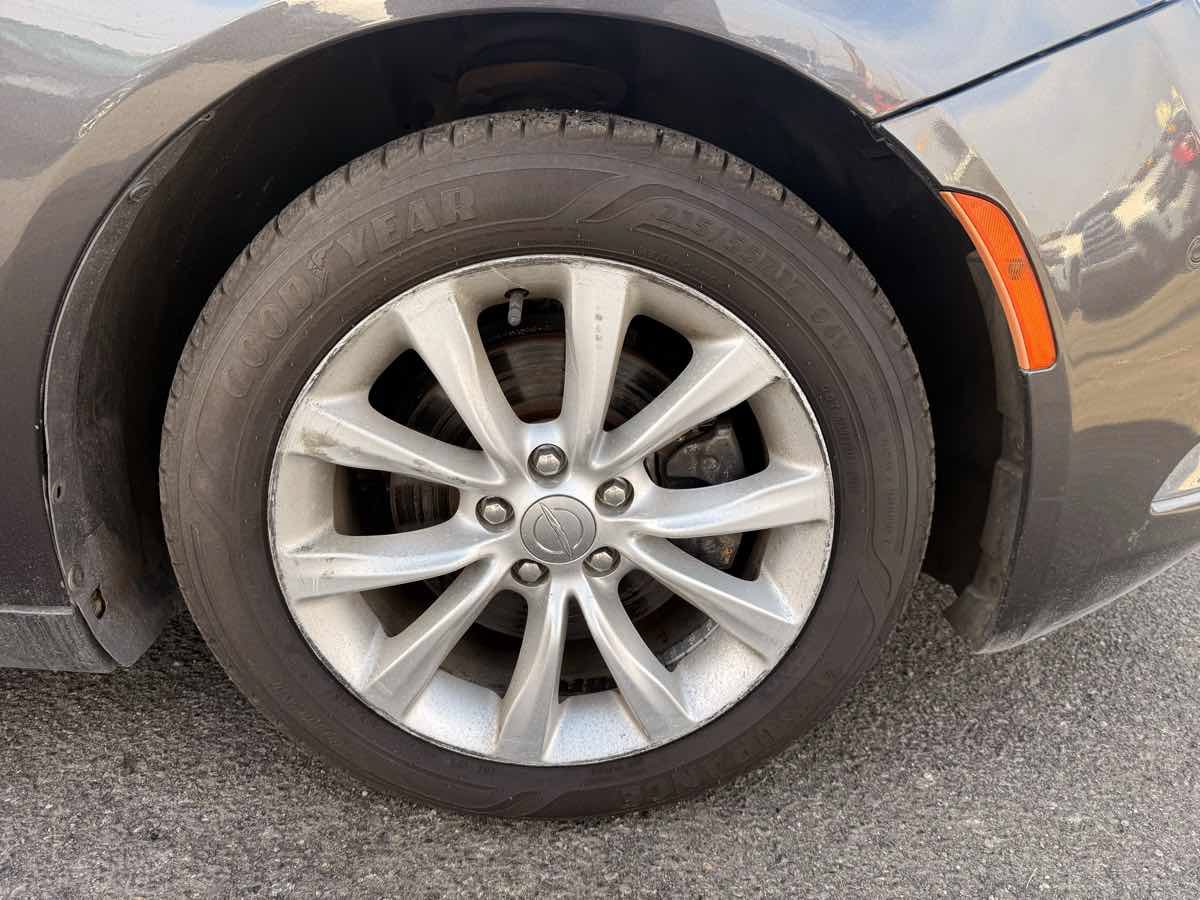 Used 2015 Chrysler 200 C w/ Navigation & Sound Group I FWD image 7